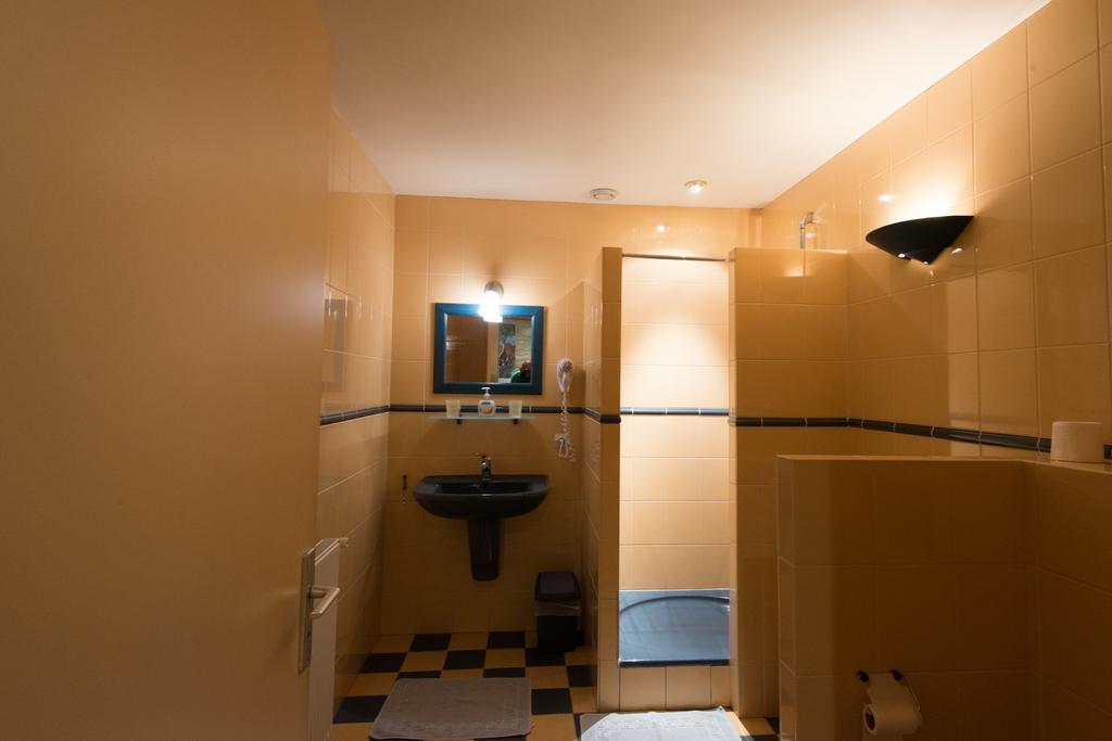 Charme Hotel La Dominotte Demigny 객실 사진